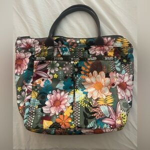Lesportsac Tropical Floral Tote Bag Vibrant Design